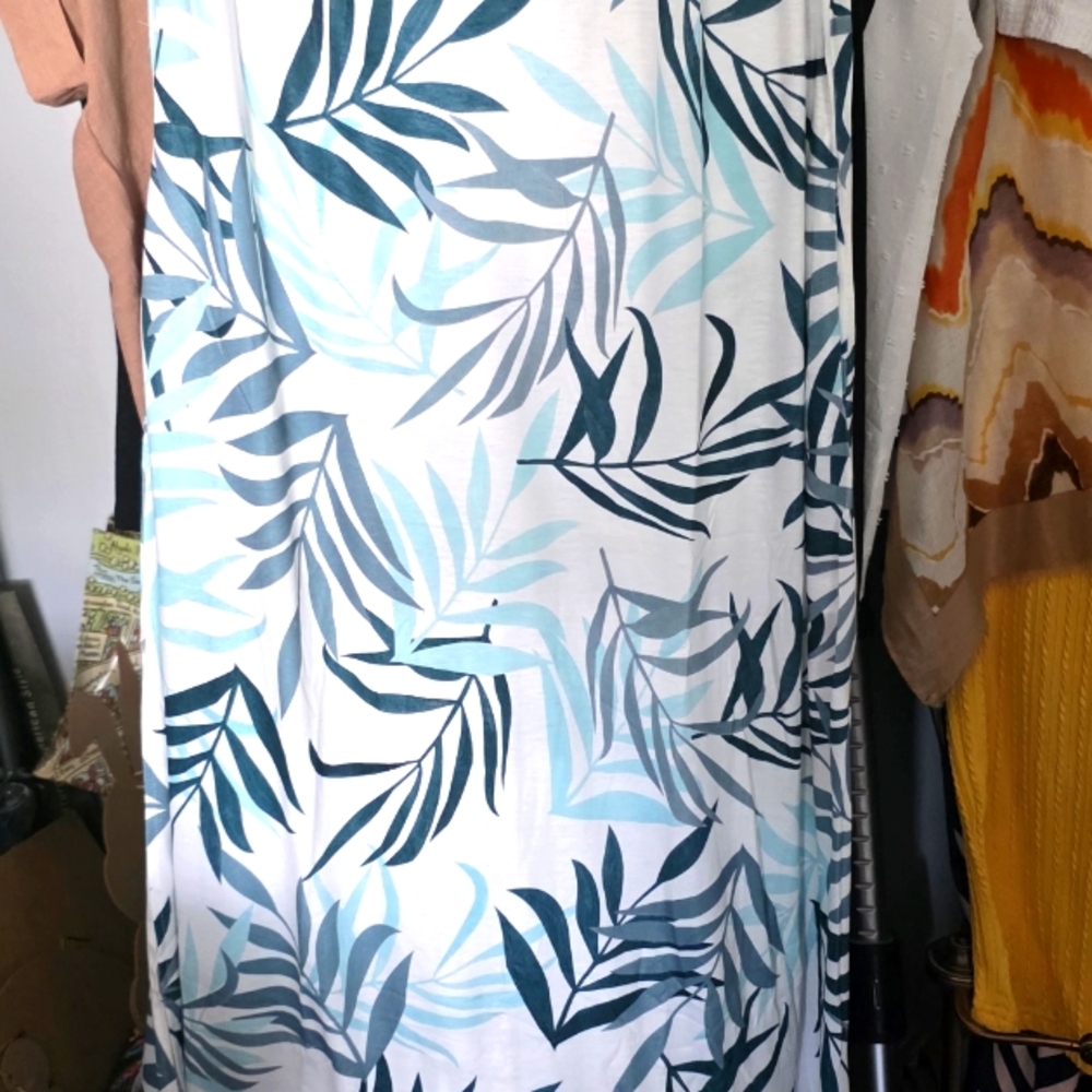 Tropical Leaf Print Maxi Dress